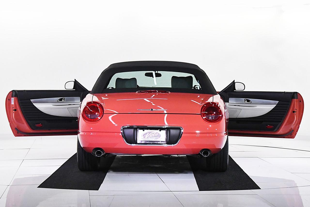 2003 Ford Thunderbird 007 Bond Edition