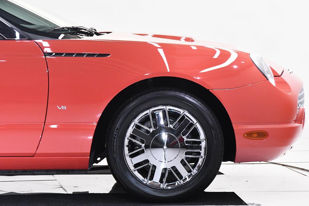 2003 Ford Thunderbird 007 Bond Edition