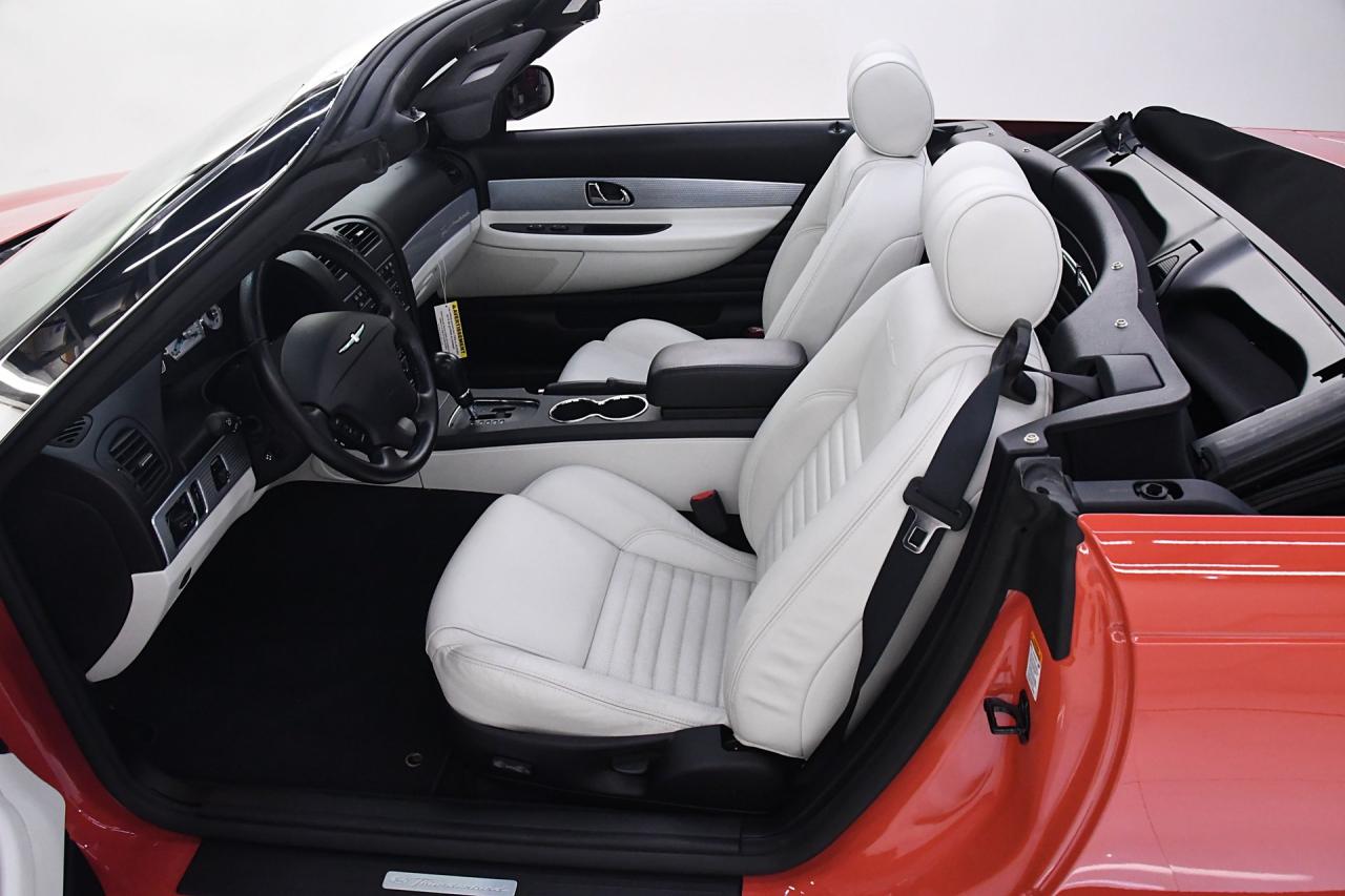 2003 Ford Thunderbird 007 Bond Edition