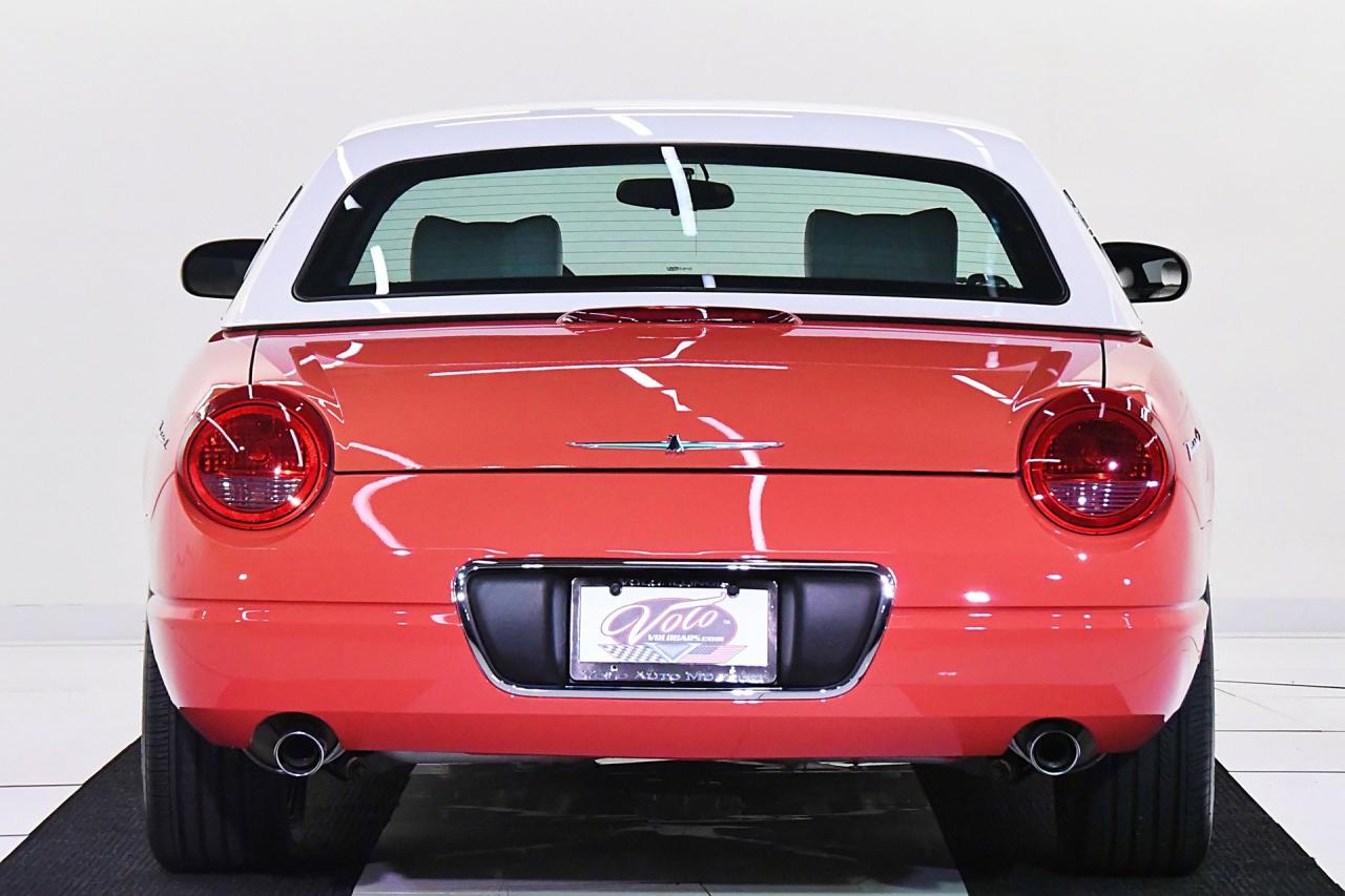 2003 Ford Thunderbird 007 Bond Edition