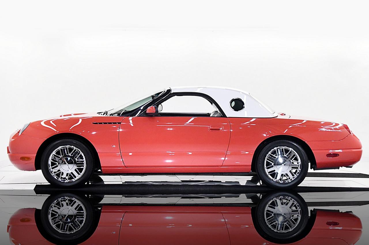 2003 Ford Thunderbird 007 Bond Edition