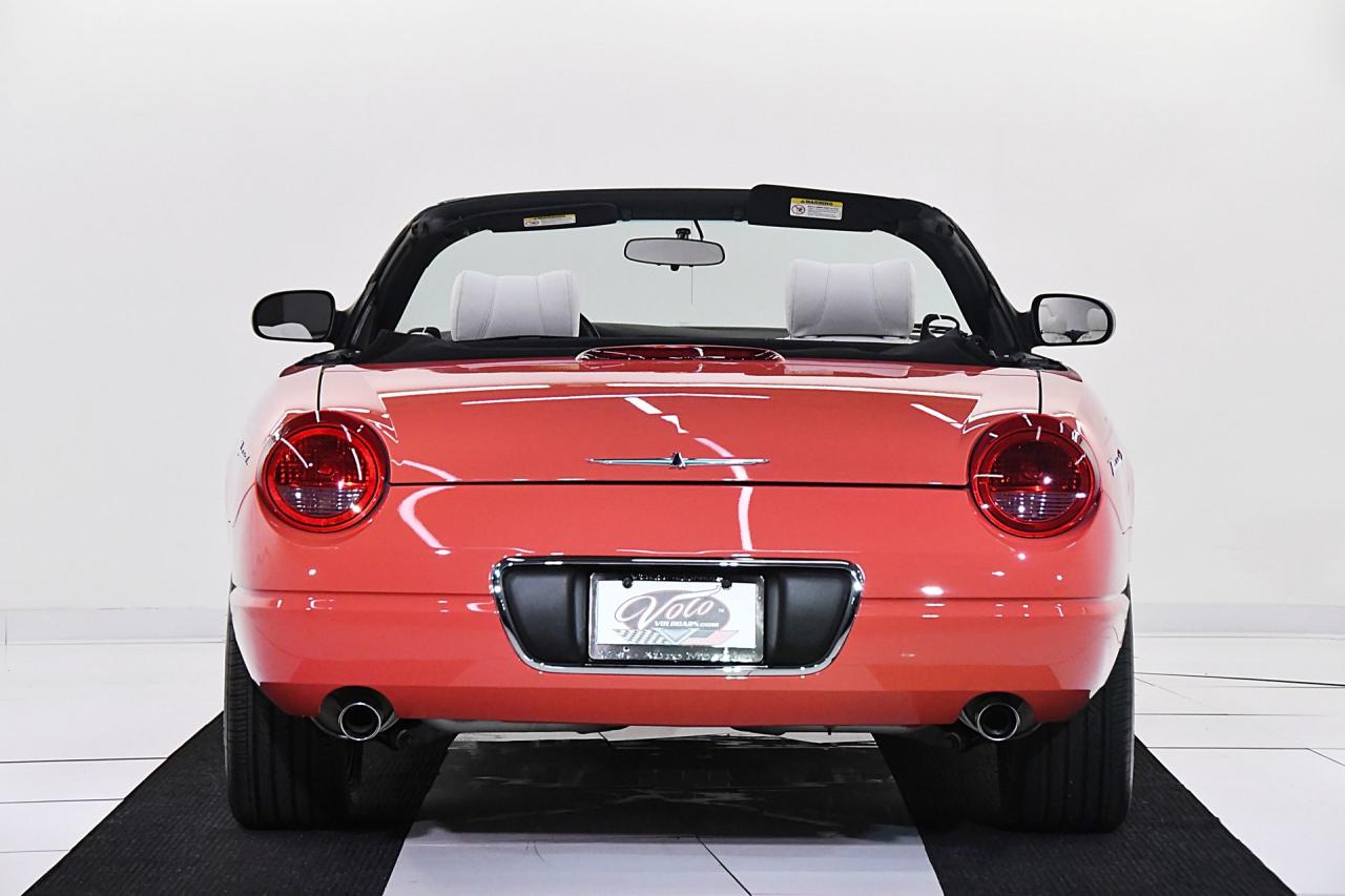 2003 Ford Thunderbird 007 Bond Edition