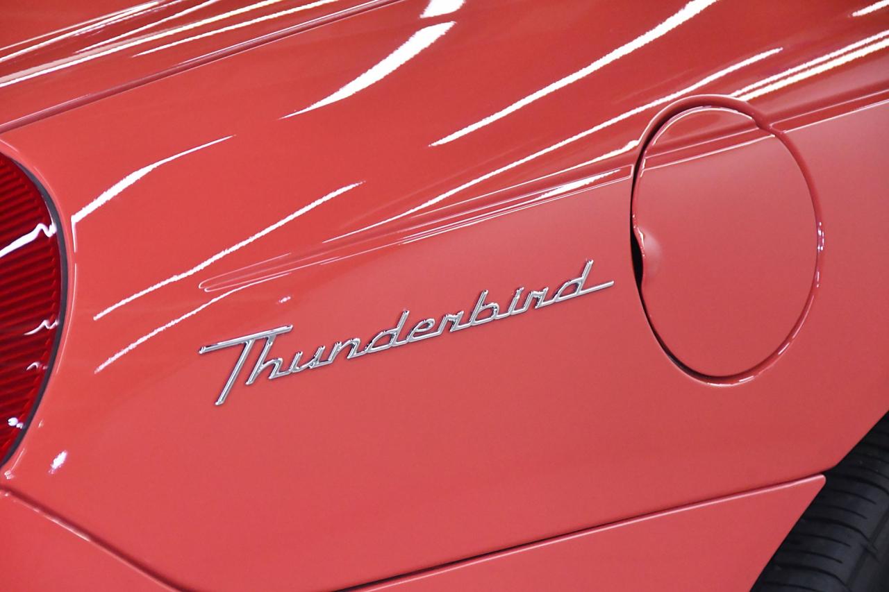 2003 Ford Thunderbird 007 Bond Edition