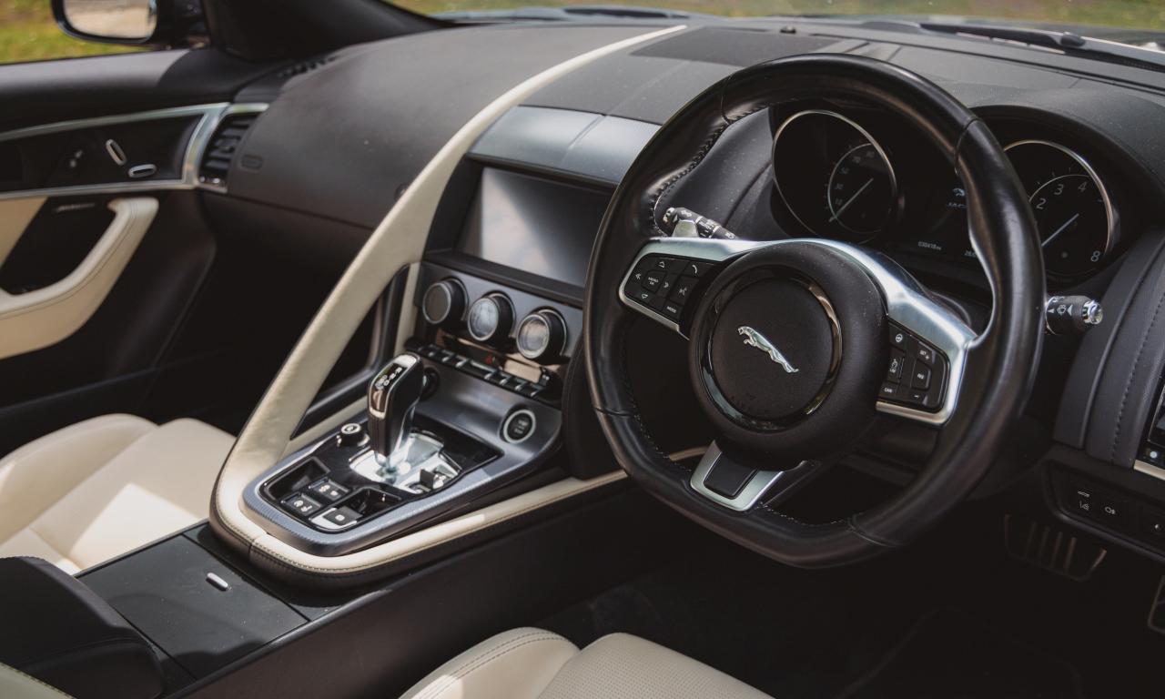 2018 Jaguar F-Type R-Dynamic Coup&eacute; (3.0-litre)