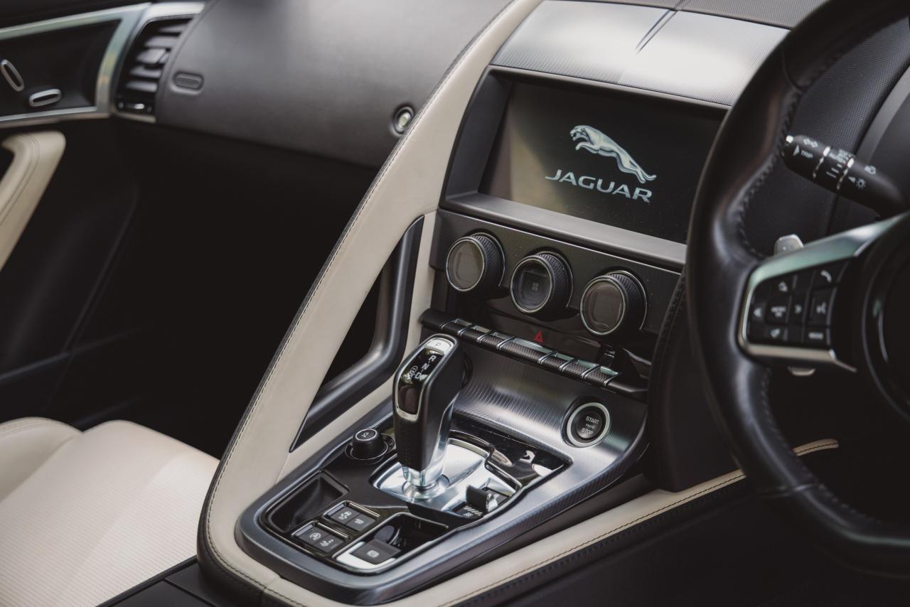 2018 Jaguar F-Type R-Dynamic Coup&eacute; (3.0-litre)