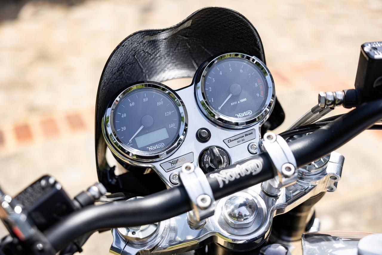 2019 NORTON Dominator Street