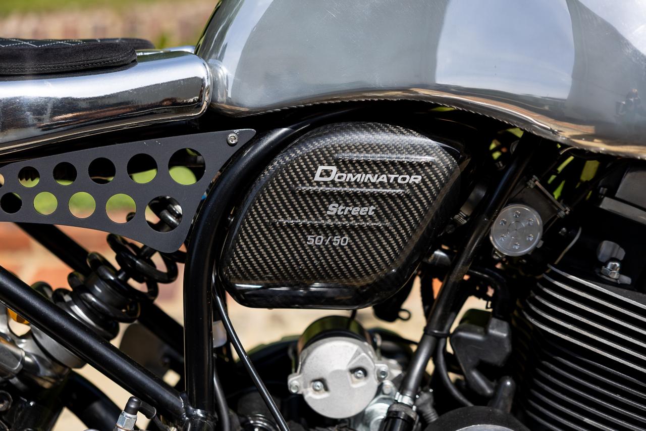 2019 NORTON Dominator Street