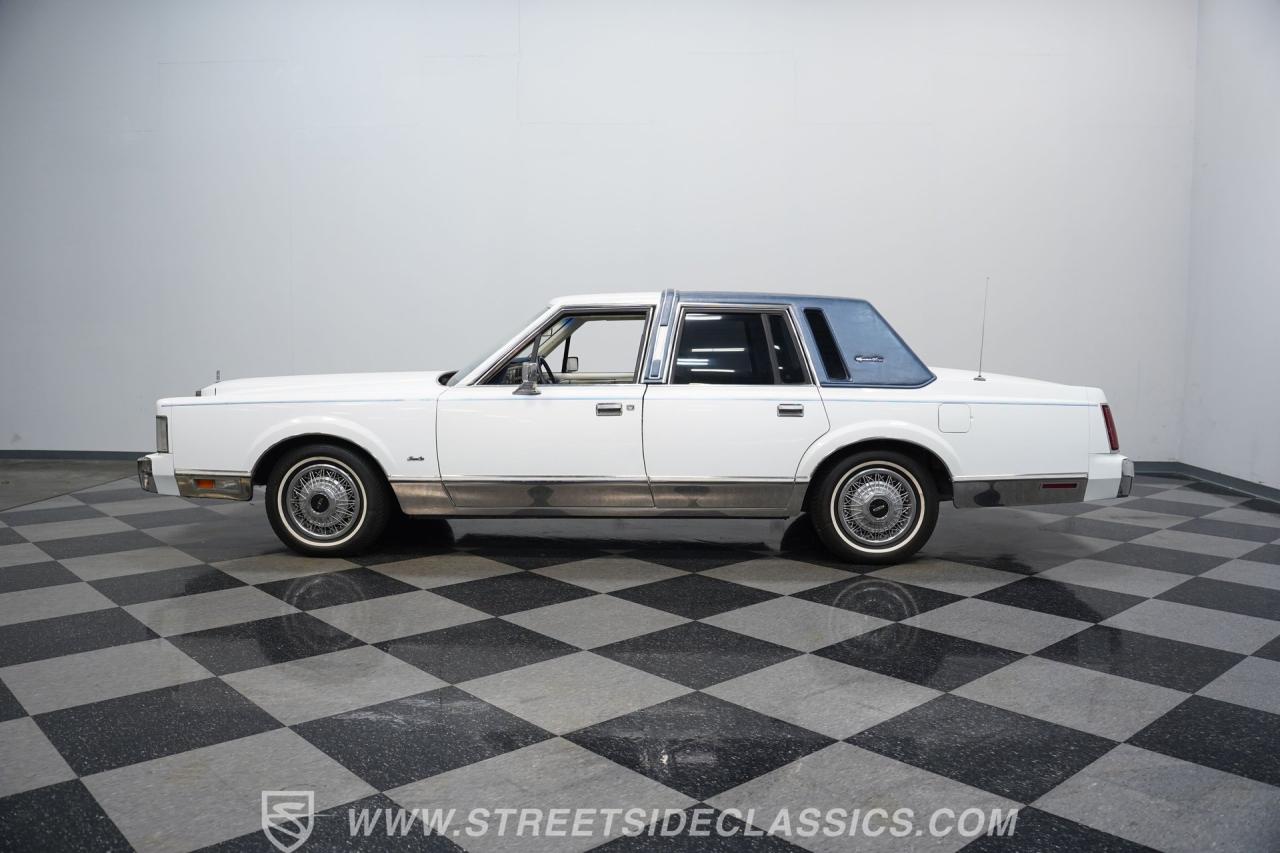 1985 Lincoln Town Car Signature Series