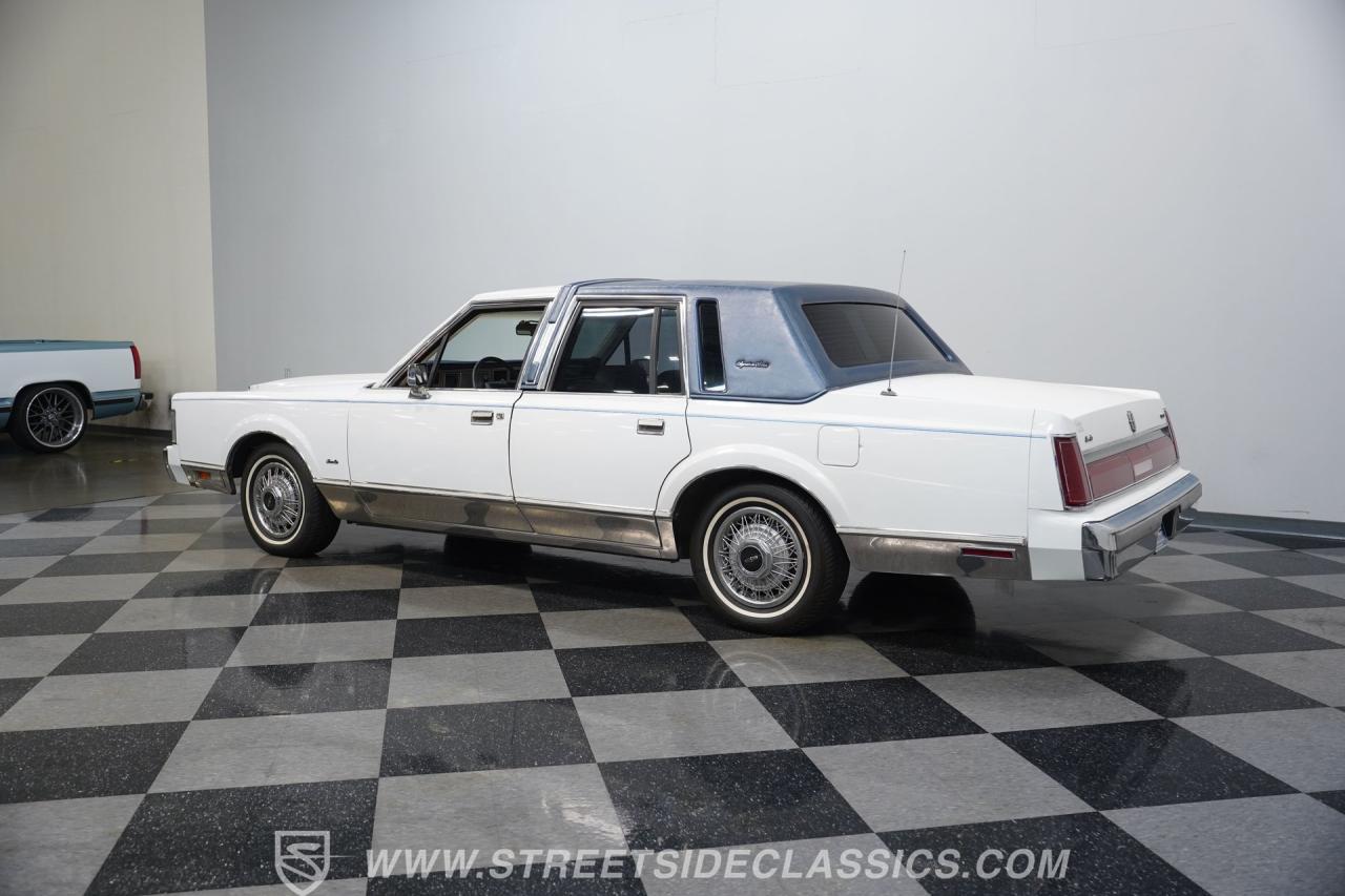 1985 Lincoln Town Car Signature Series