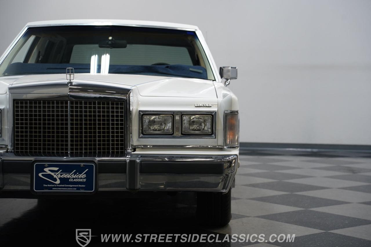 1985 Lincoln Town Car Signature Series