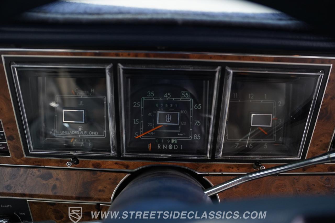 1985 Lincoln Town Car Signature Series