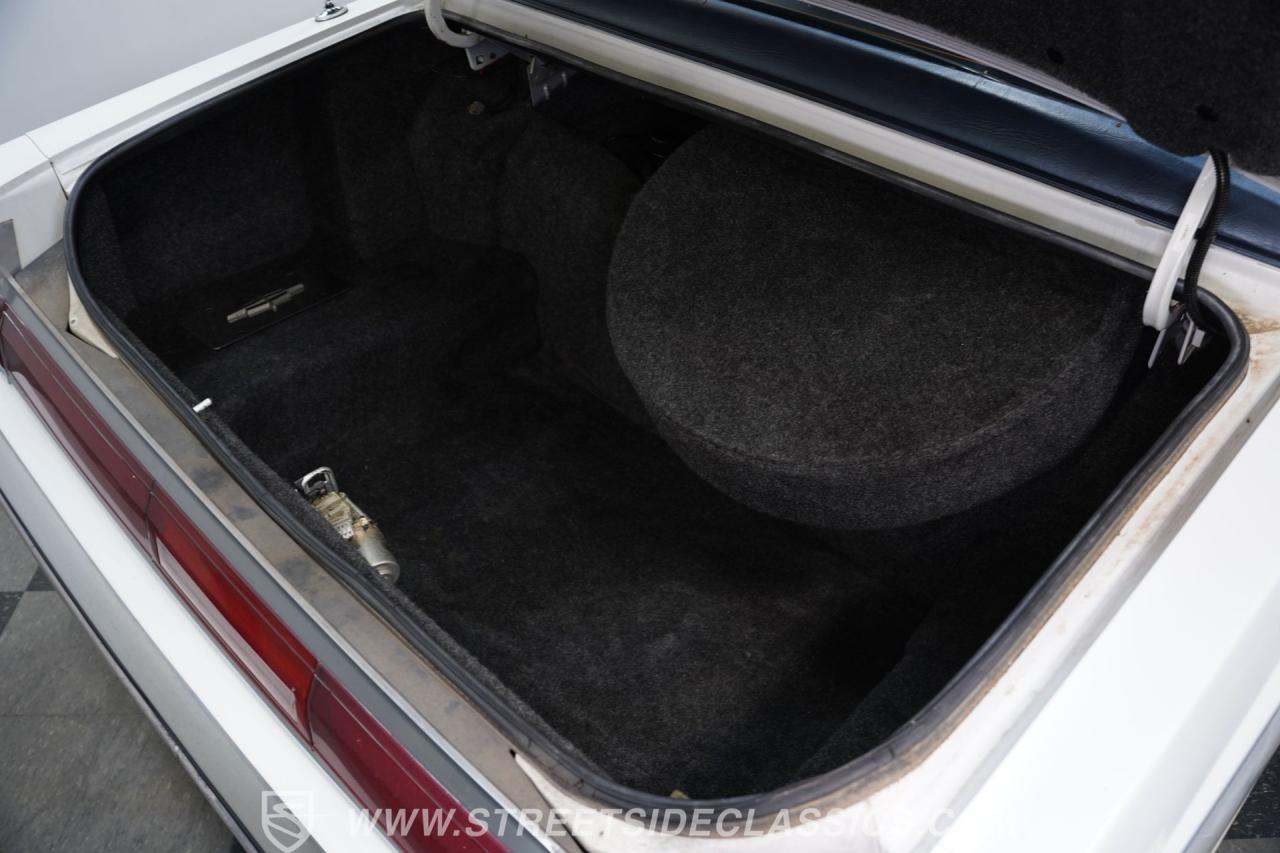 1985 Lincoln Town Car Signature Series