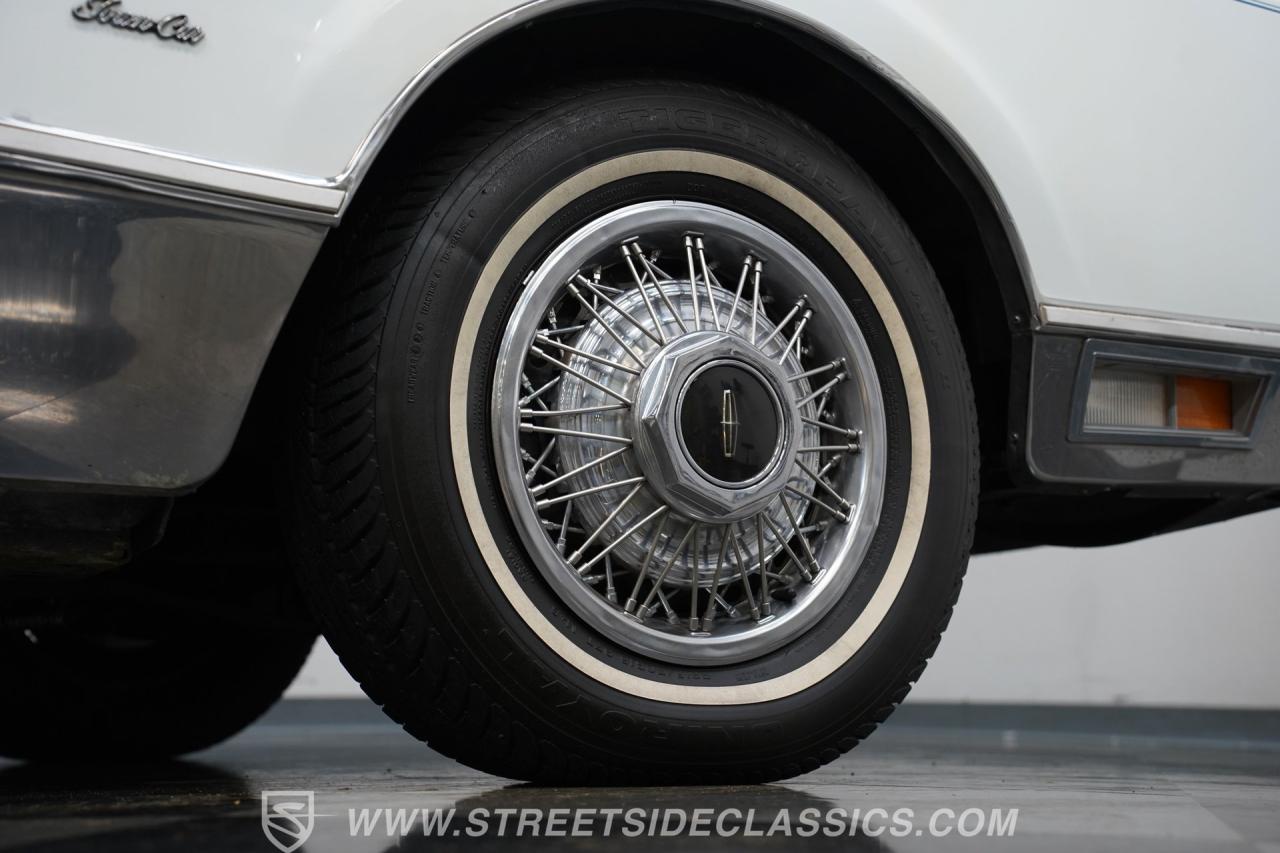 1985 Lincoln Town Car Signature Series