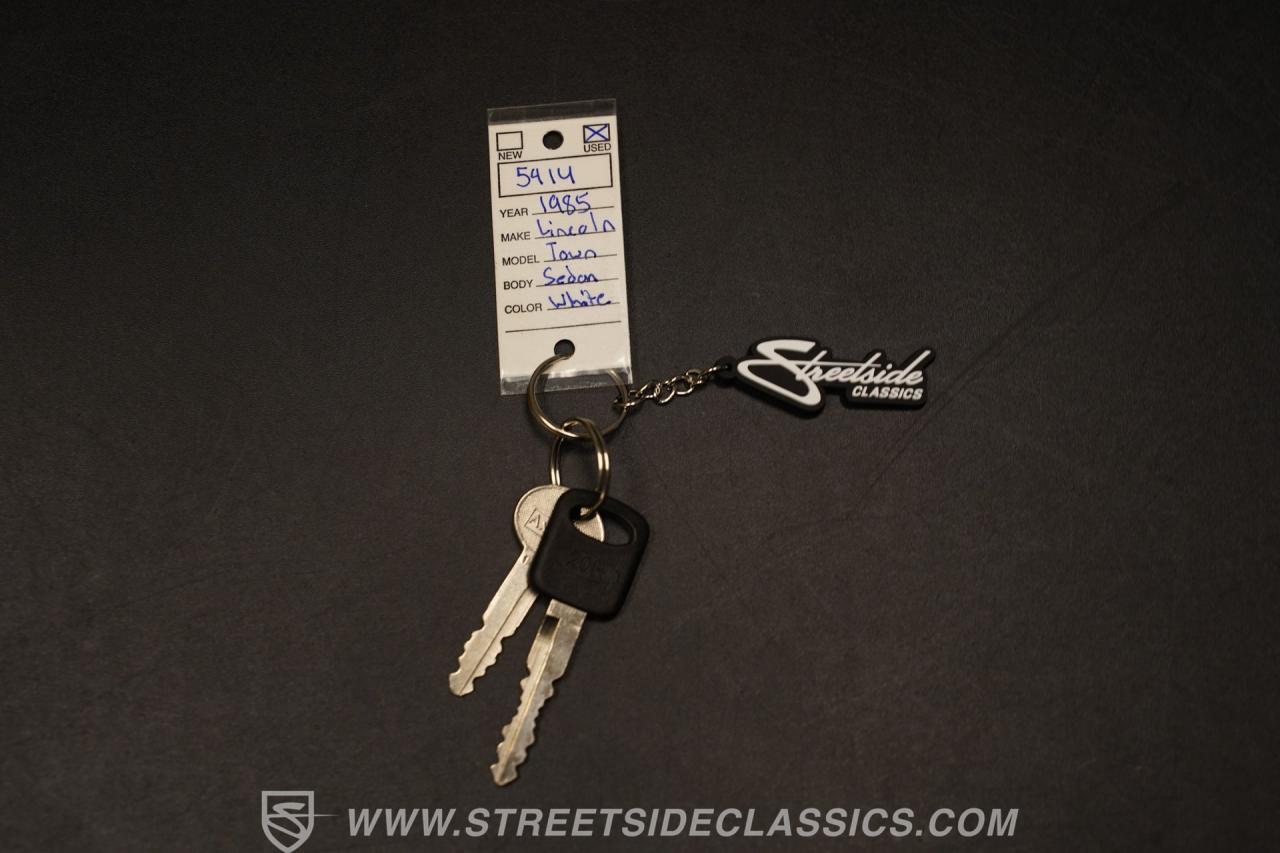 1985 Lincoln Town Car Signature Series