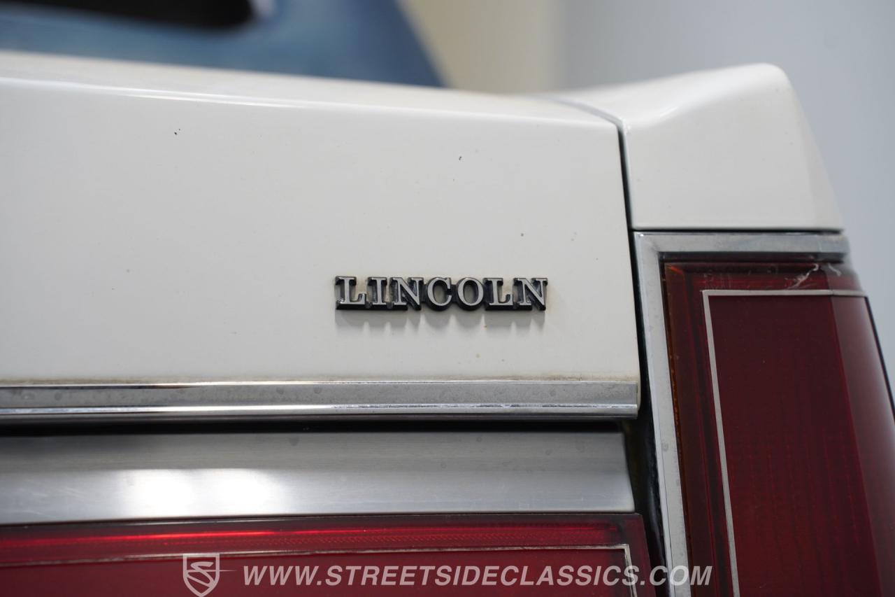 1985 Lincoln Town Car Signature Series