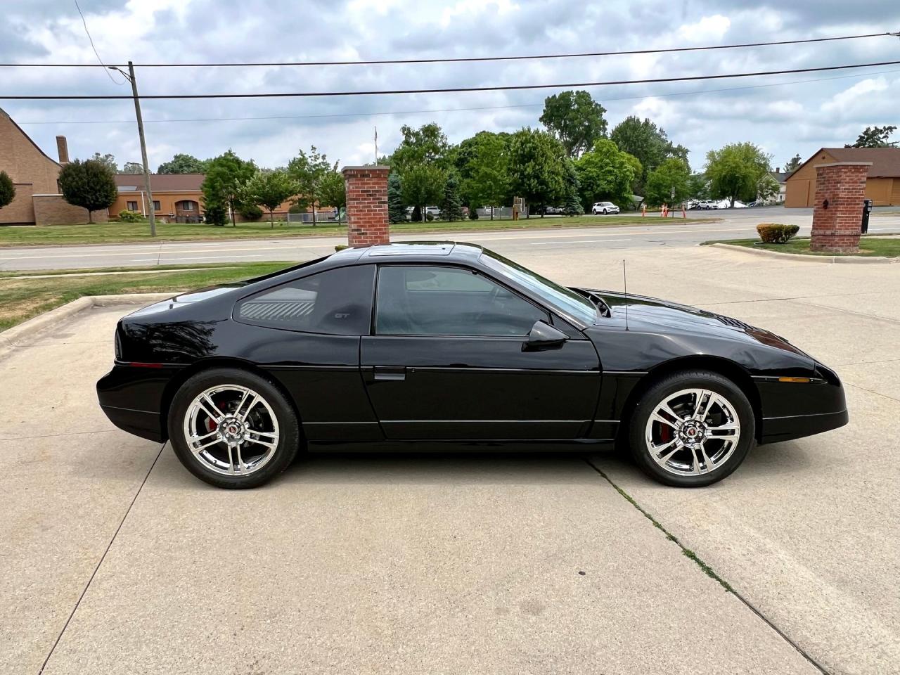 1988 Pontiac Fiero