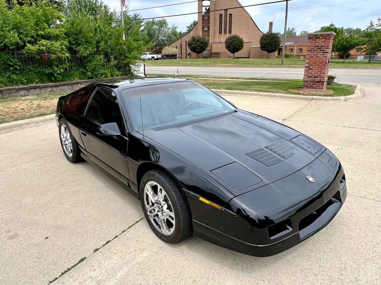 1988 Pontiac Fiero