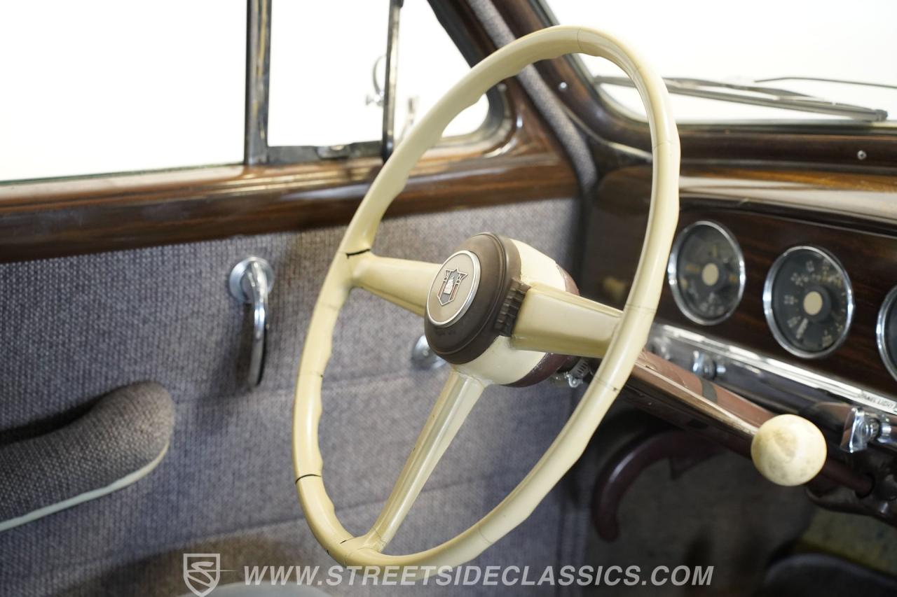 1950 Plymouth Special Deluxe