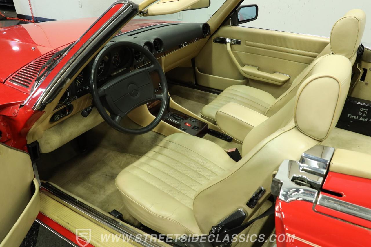 1989 Mercedes - Benz 560SL R107 Convertible