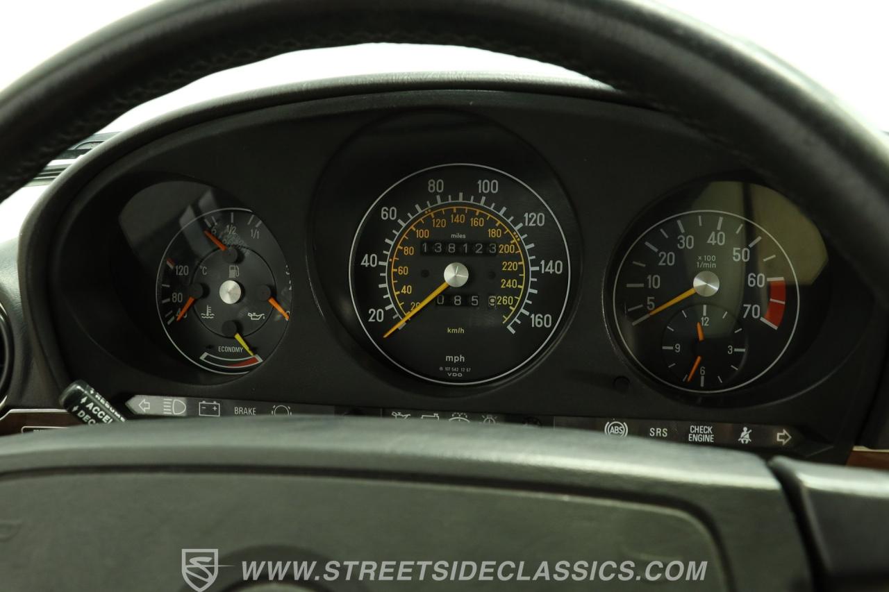 1989 Mercedes - Benz 560SL R107 Convertible
