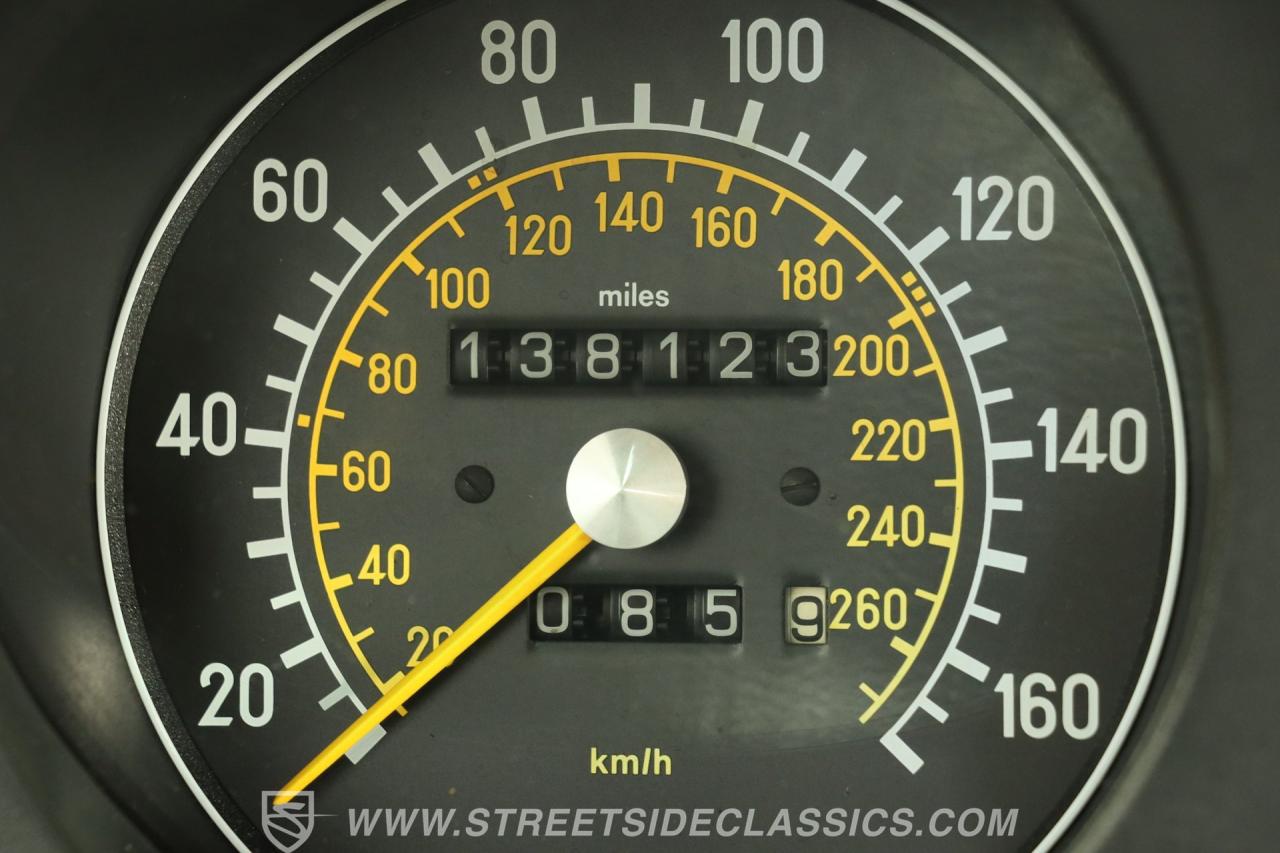 1989 Mercedes - Benz 560SL R107 Convertible