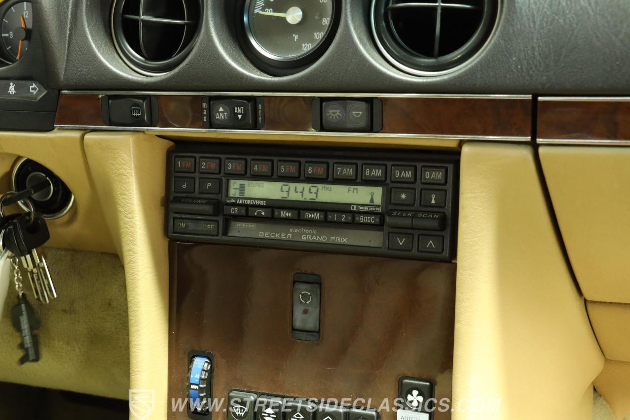 1989 Mercedes - Benz 560SL R107 Convertible