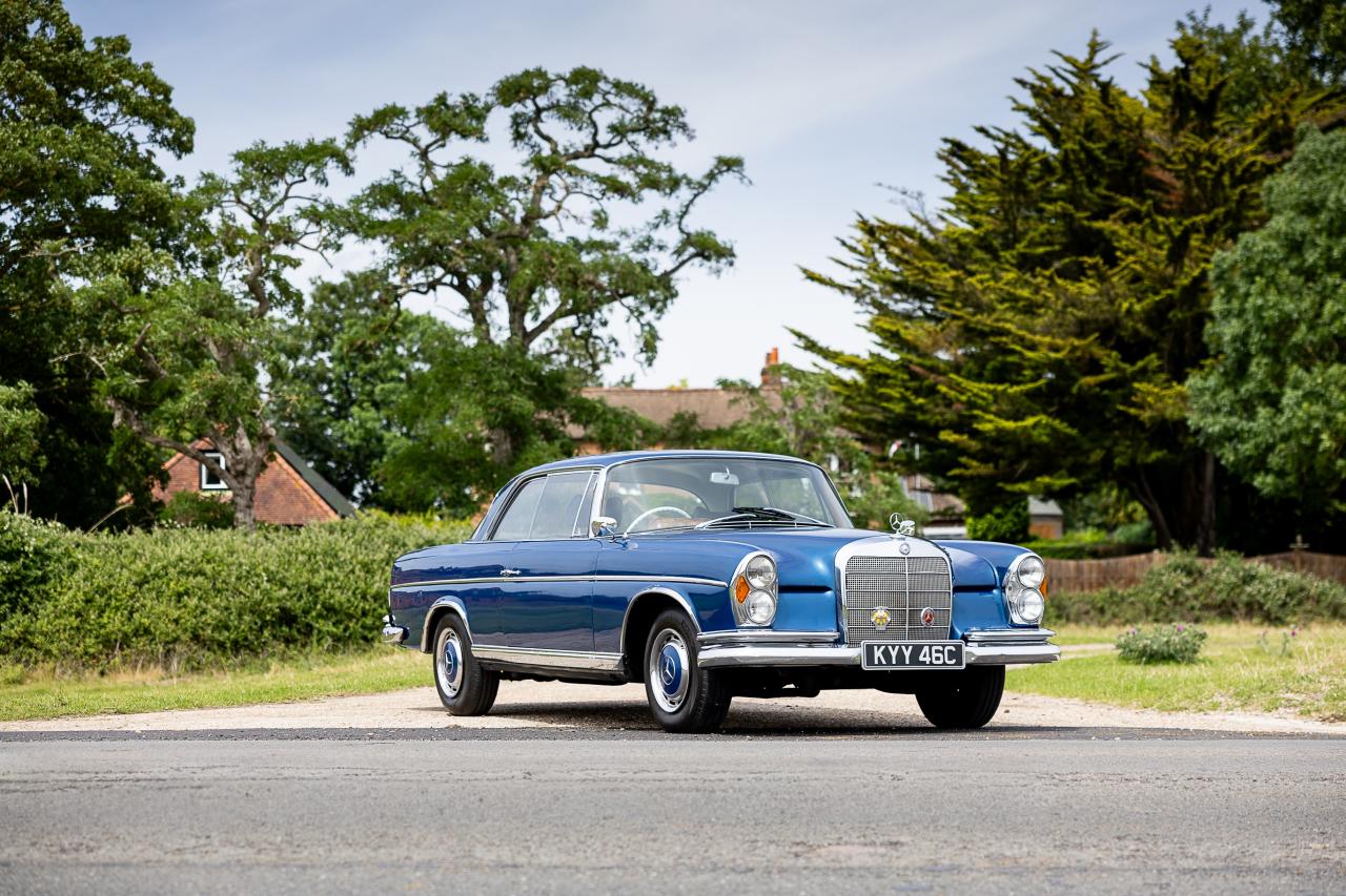 1965 Mercedes - Benz 300 SE Coup&eacute;