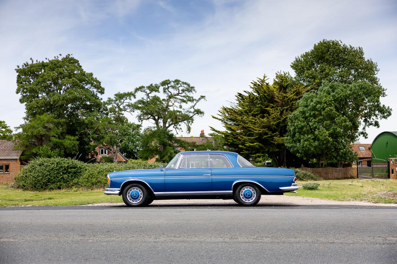 1965 Mercedes - Benz 300 SE Coup&eacute;