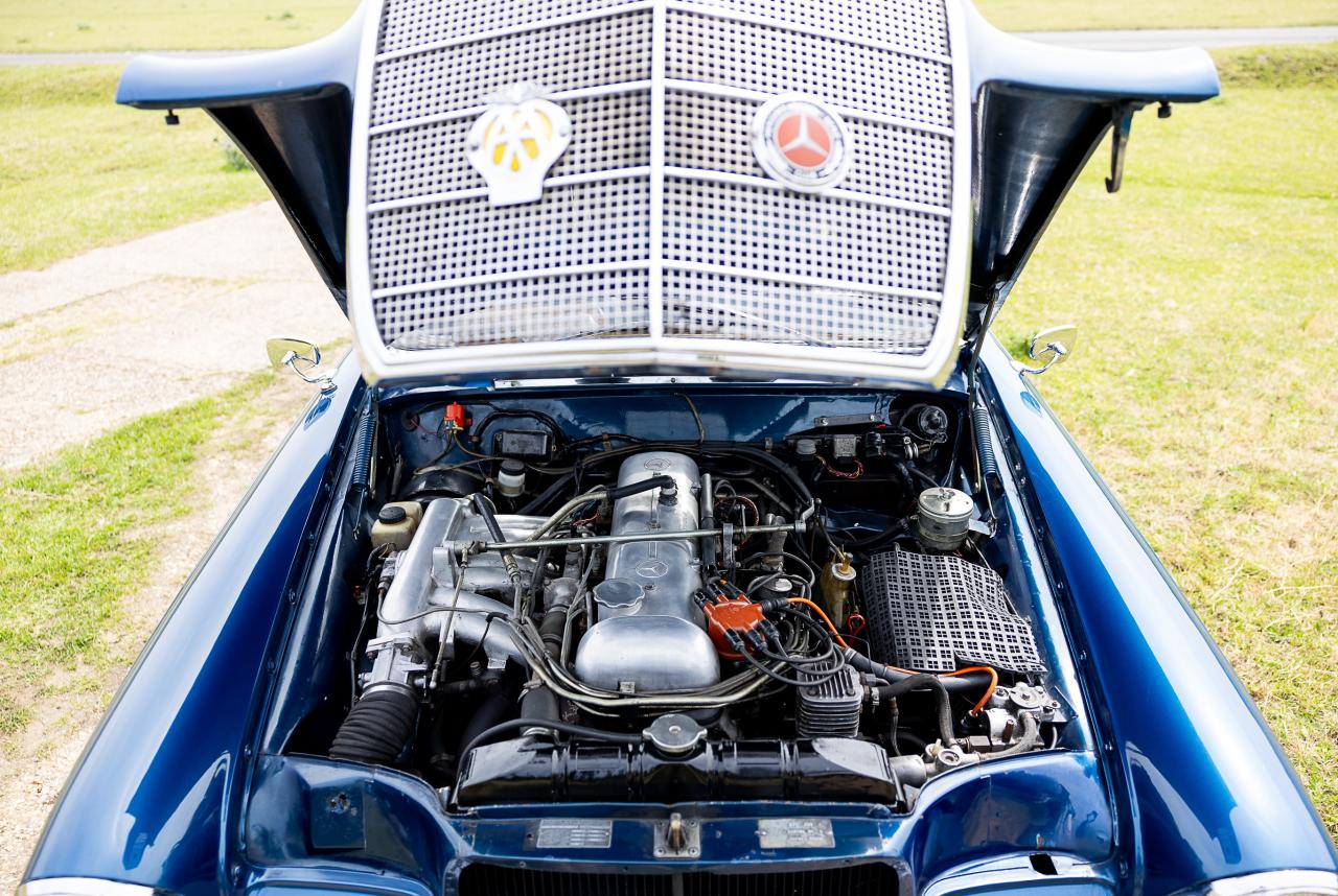 1965 Mercedes - Benz 300 SE Coup&eacute;
