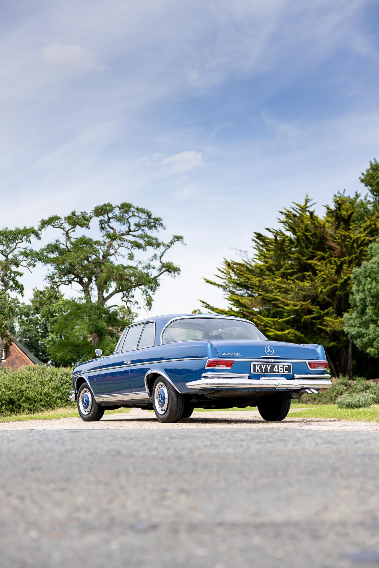 1965 Mercedes - Benz 300 SE Coup&eacute;