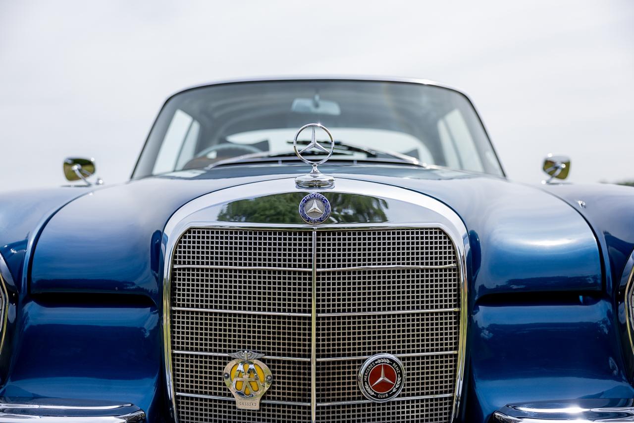 1965 Mercedes - Benz 300 SE Coup&eacute;