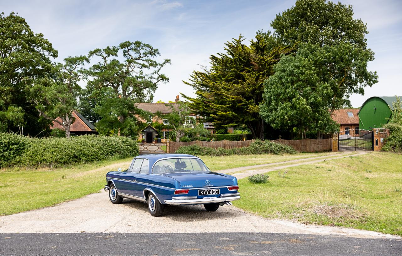 1965 Mercedes - Benz 300 SE Coup&eacute;