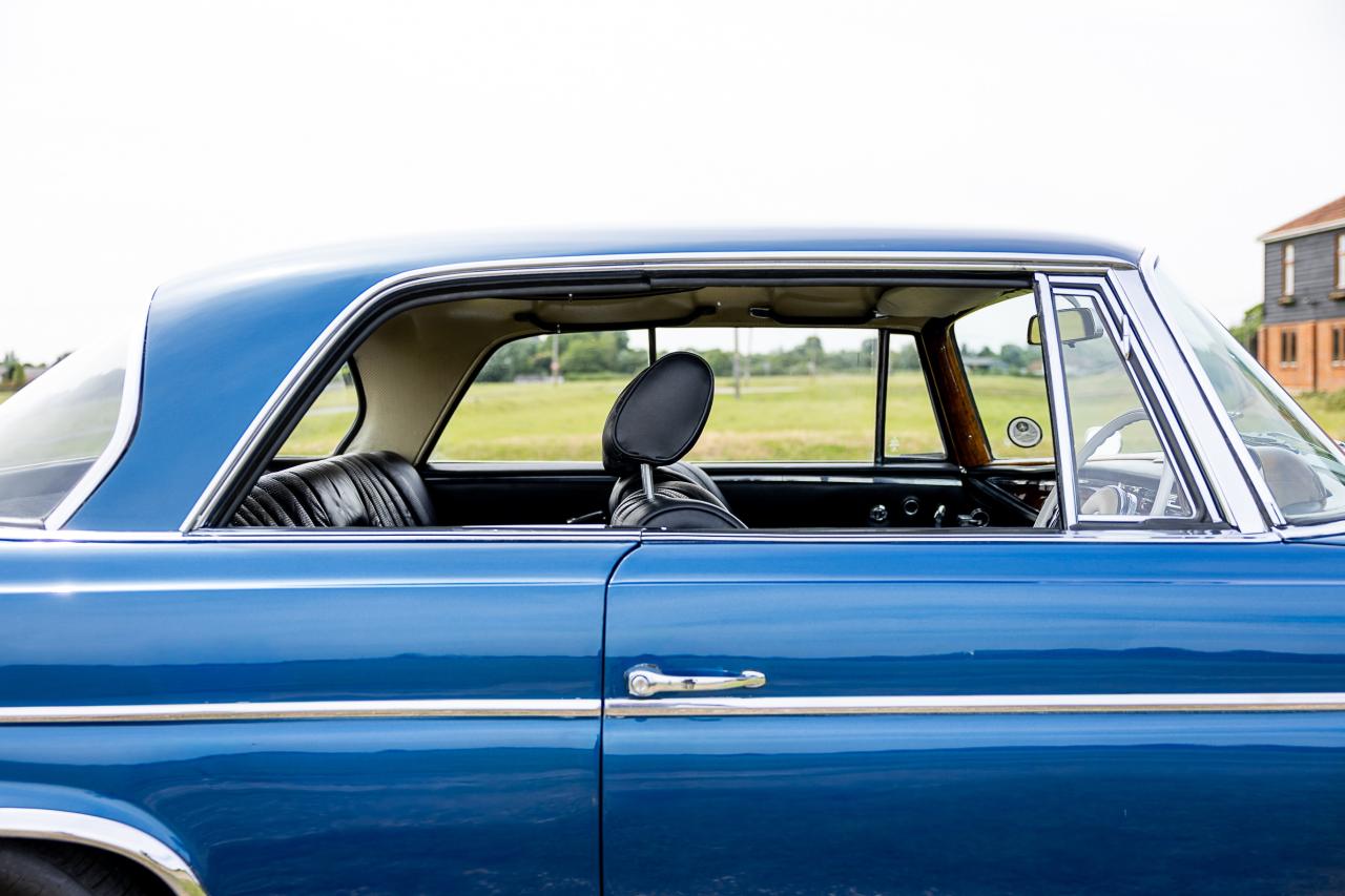1965 Mercedes - Benz 300 SE Coup&eacute;