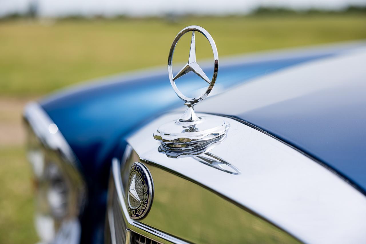 1965 Mercedes - Benz 300 SE Coup&eacute;