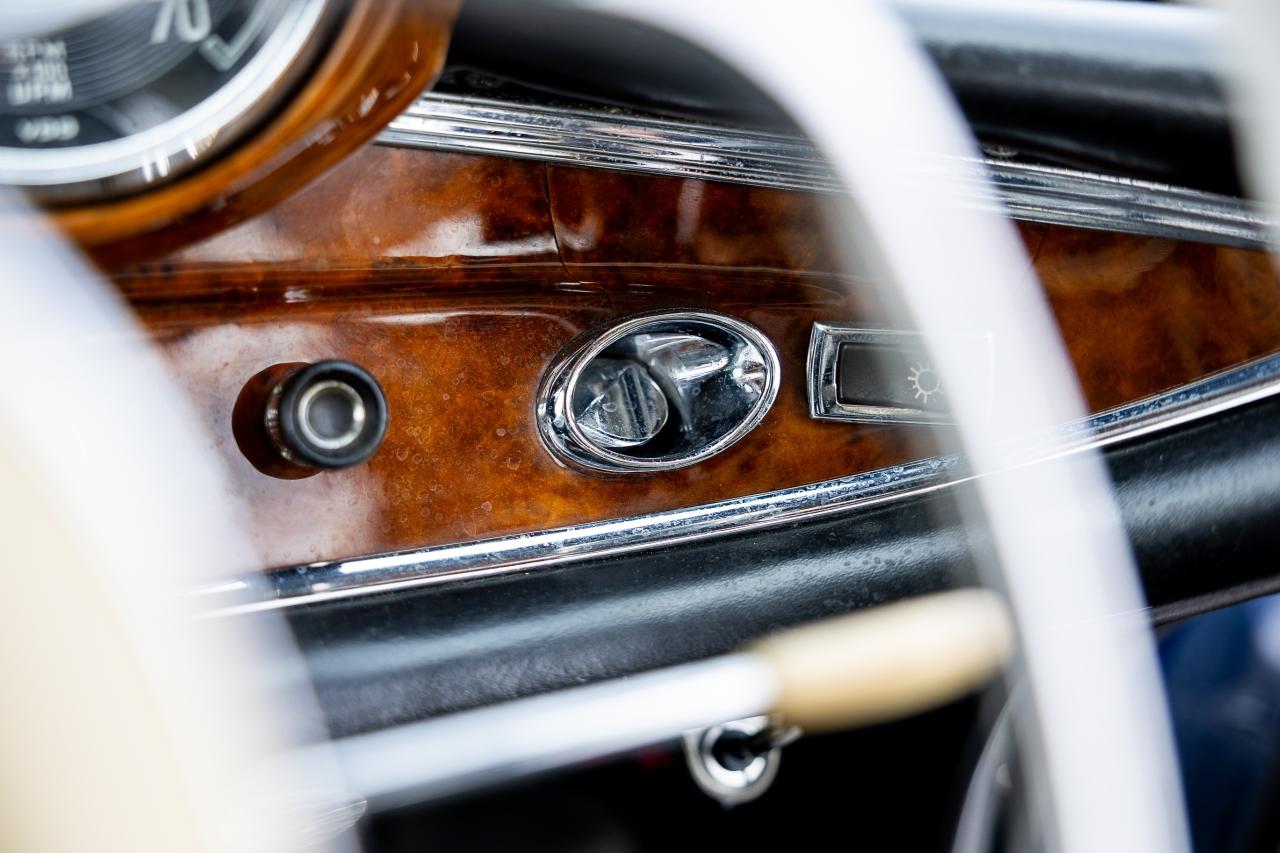 1965 Mercedes - Benz 300 SE Coup&eacute;