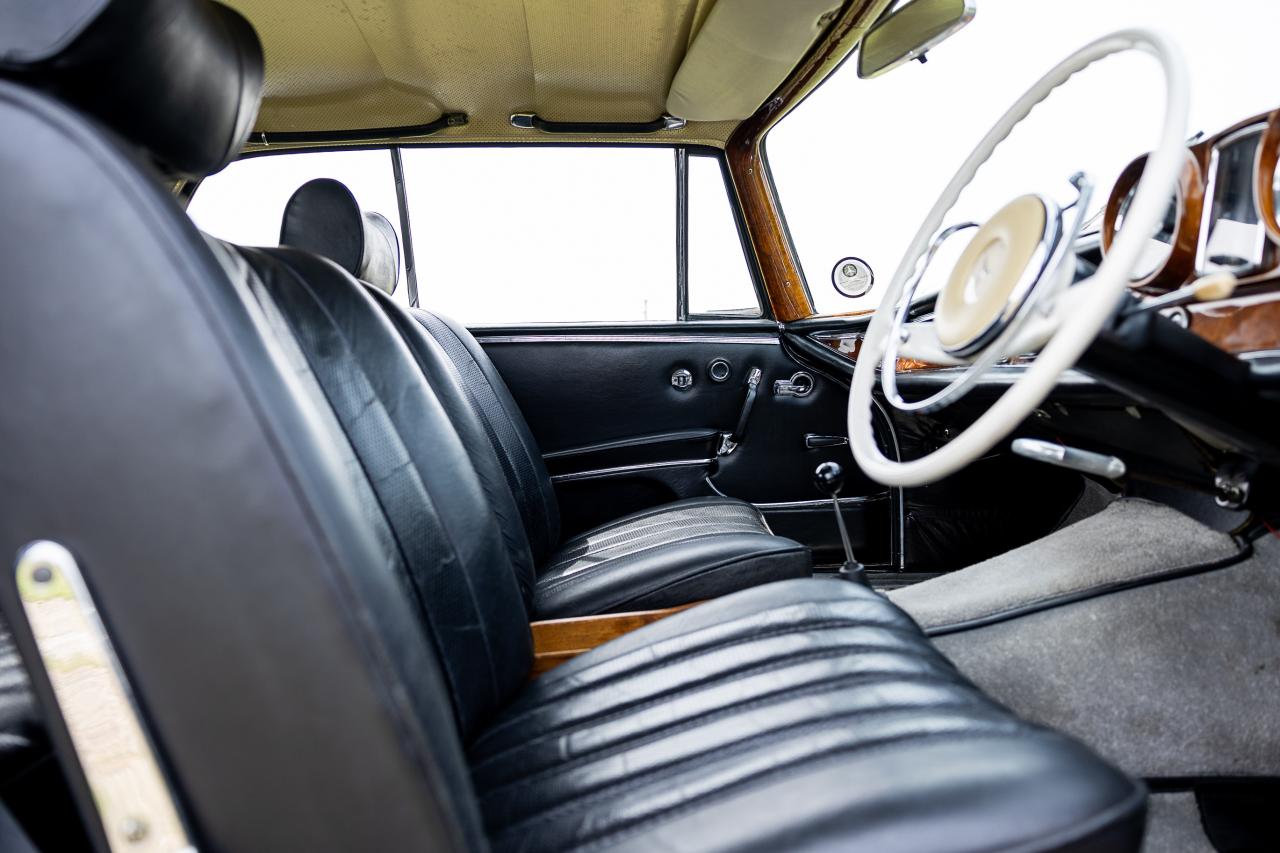 1965 Mercedes - Benz 300 SE Coup&eacute;