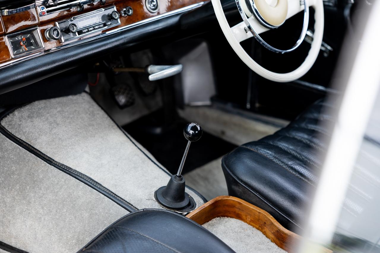1965 Mercedes - Benz 300 SE Coup&eacute;