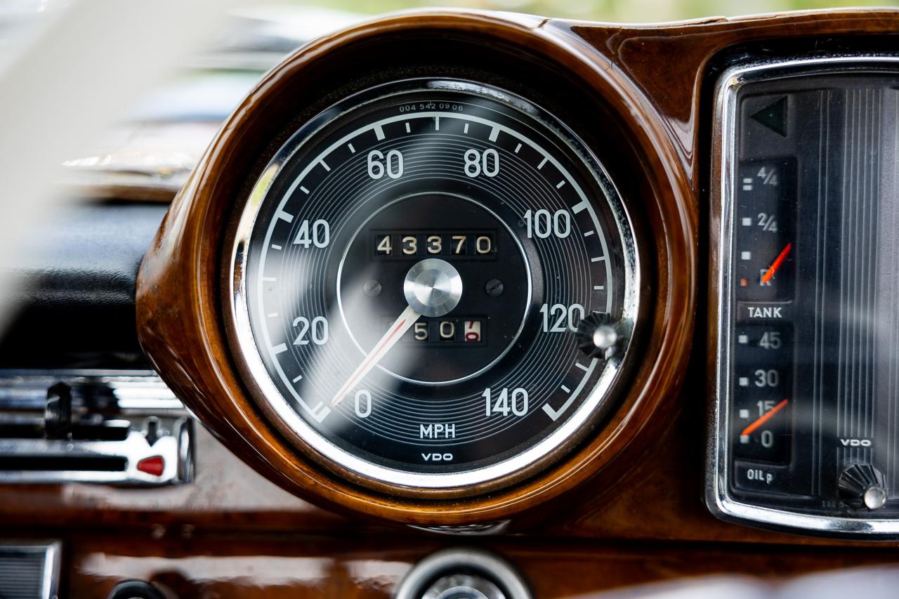 1965 Mercedes - Benz 300 SE Coup&eacute;