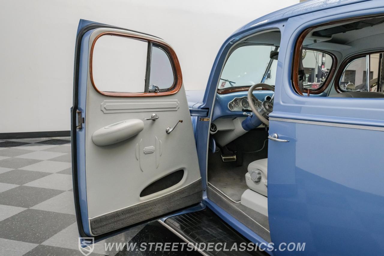 1940 Packard 120 Touring Sedan Street Rod