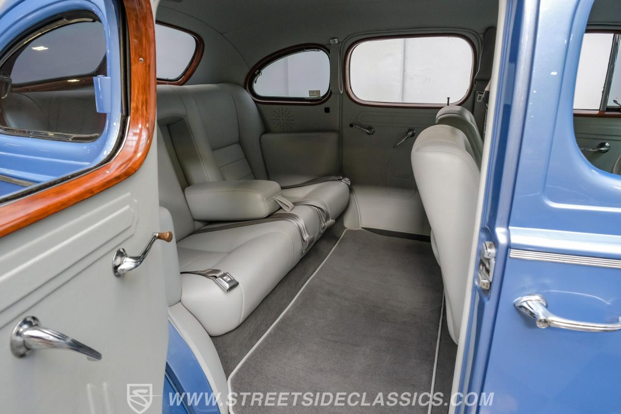 1940 Packard 120 Touring Sedan Street Rod