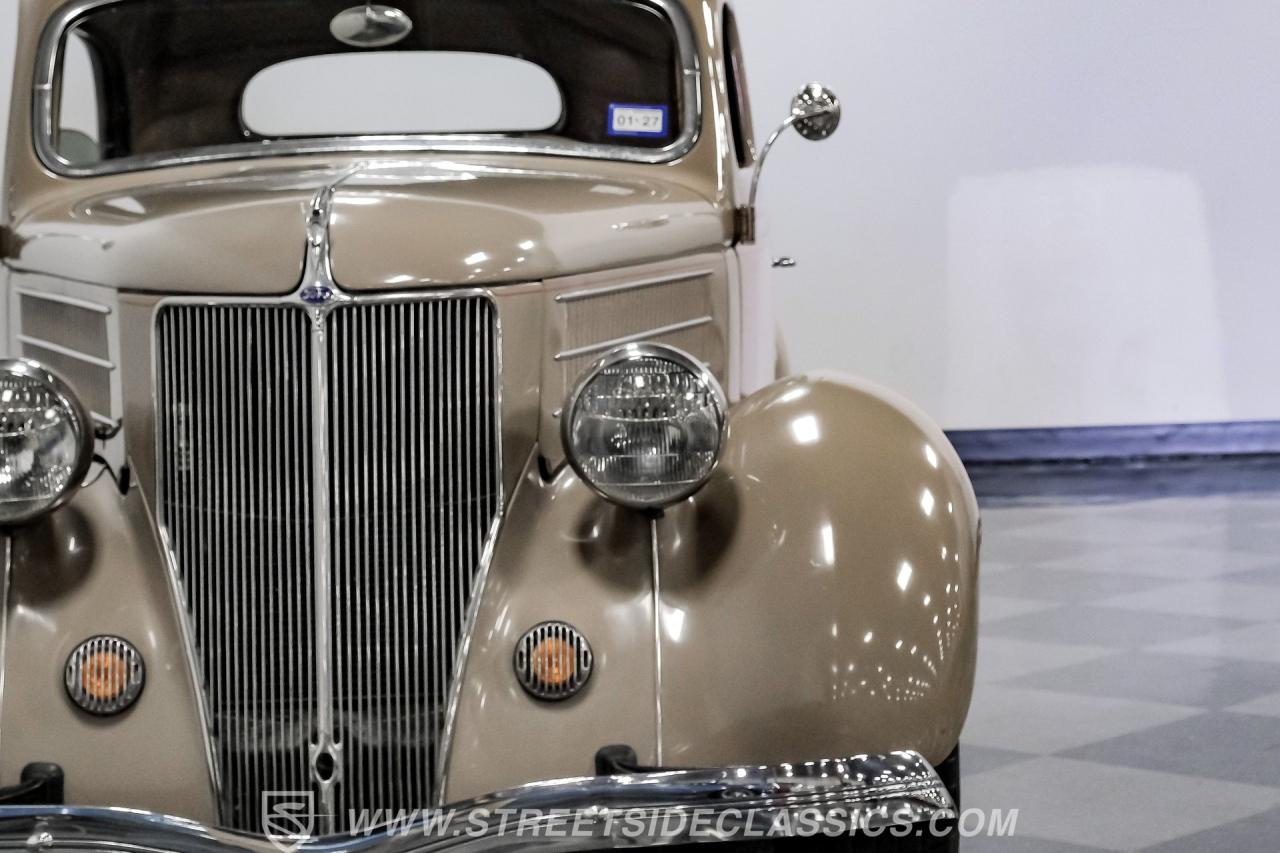 1936 Ford Tudor Sedan Streetrod