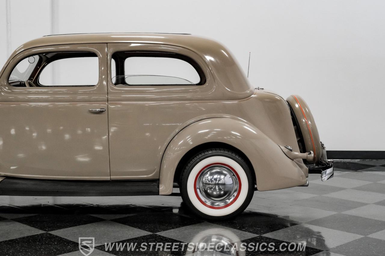 1936 Ford Tudor Sedan Streetrod