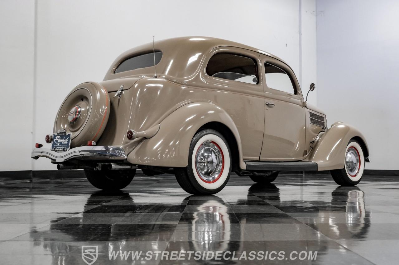 1936 Ford Tudor Sedan Streetrod