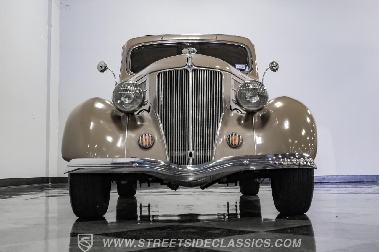 1936 Ford Tudor Sedan Streetrod