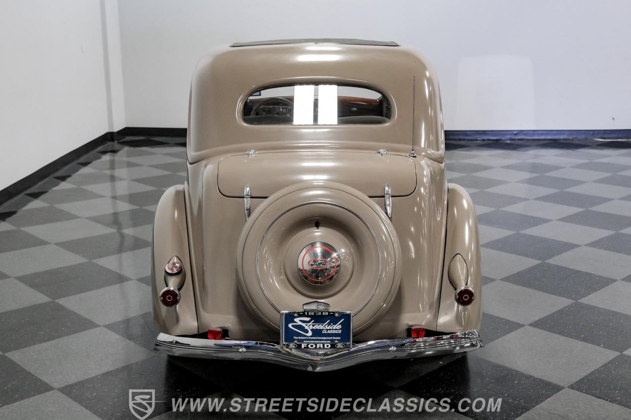 1936 Ford Tudor Sedan Streetrod