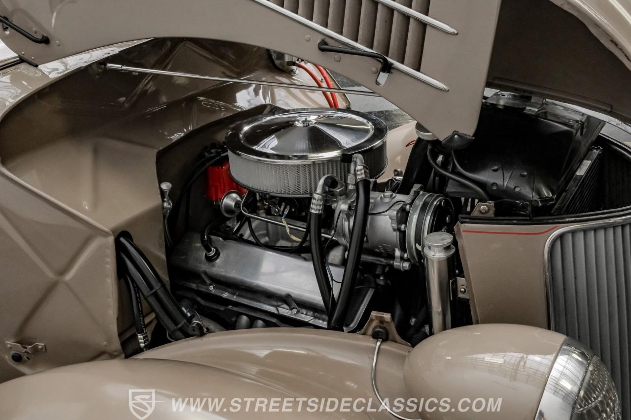 1936 Ford Tudor Sedan Streetrod