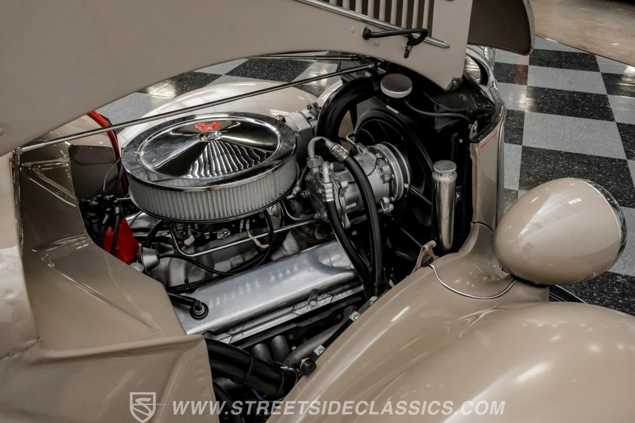 1936 Ford Tudor Sedan Streetrod