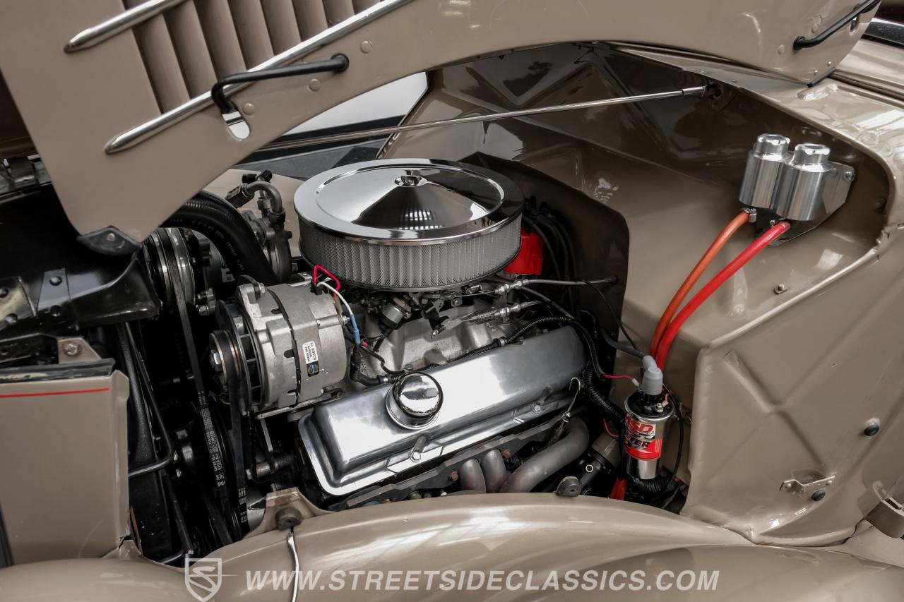 1936 Ford Tudor Sedan Streetrod