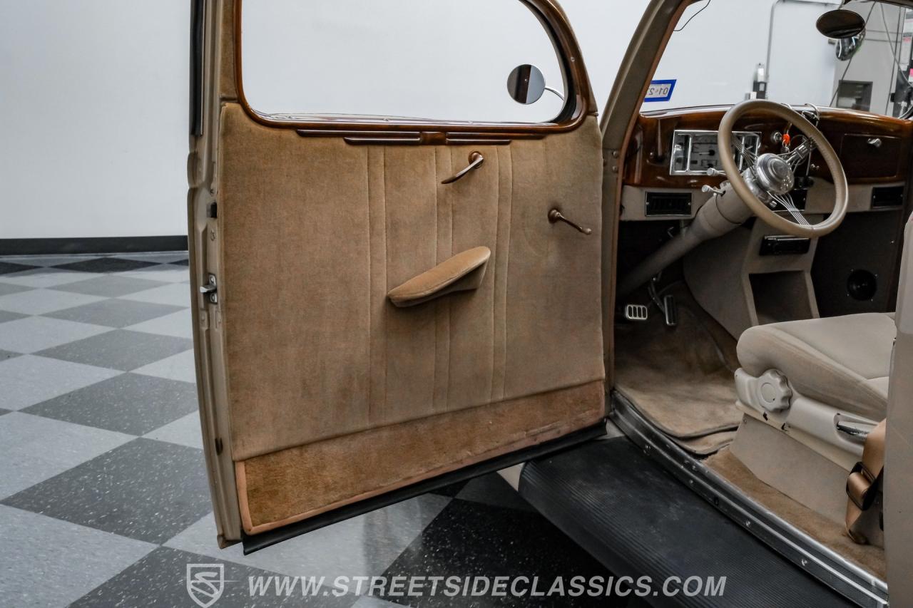1936 Ford Tudor Sedan Streetrod