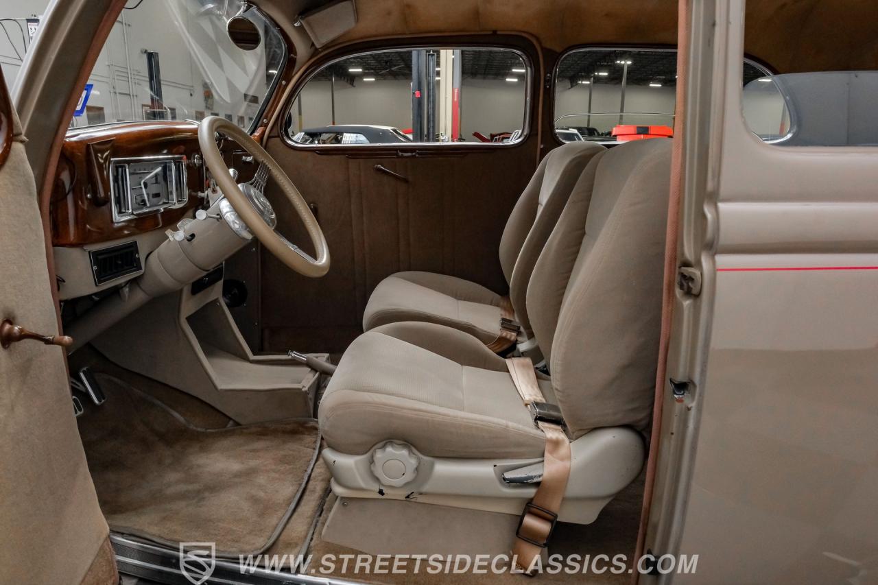 1936 Ford Tudor Sedan Streetrod
